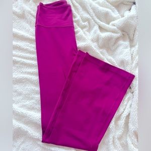 Groove Super-High-Rise Flared Pant